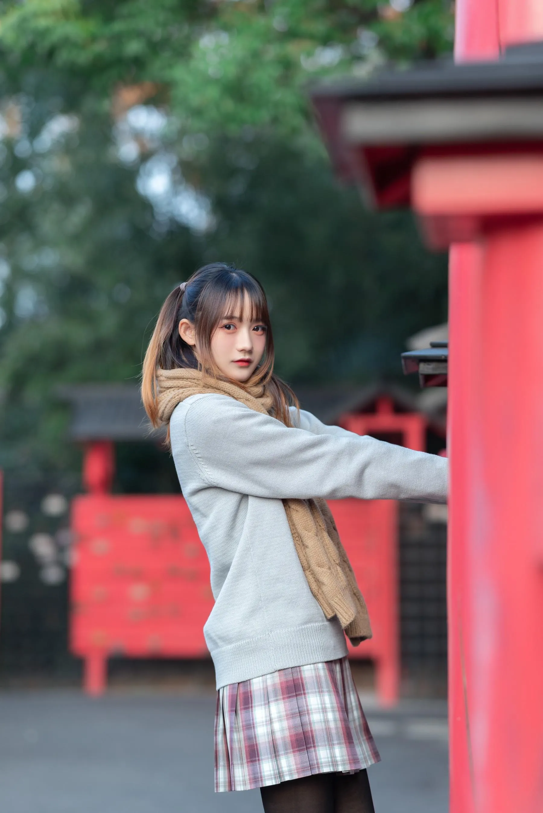 [艺图语] 2022.06.21 秋天的裙摆 兔子Zzz不吃胡萝卜 [43P]插图5